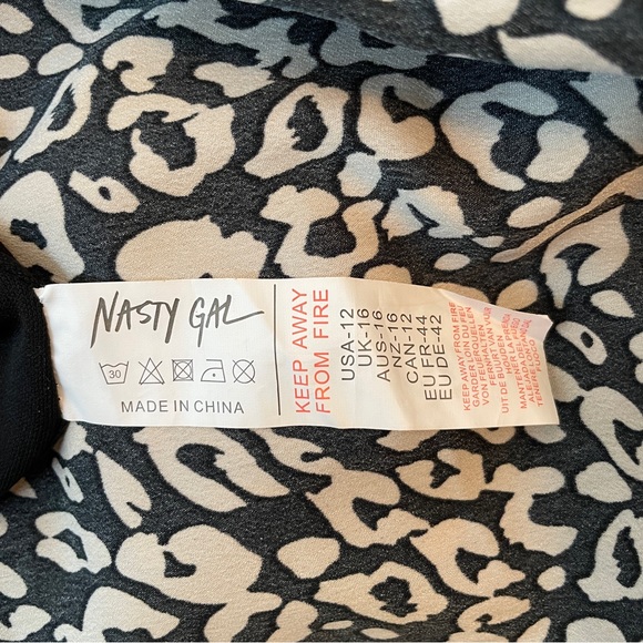 NWT Nasty Gal Leopard Waterfall Ruffle Trim Skirt, black & cream, sz.US/12 - Picture 5 of 8